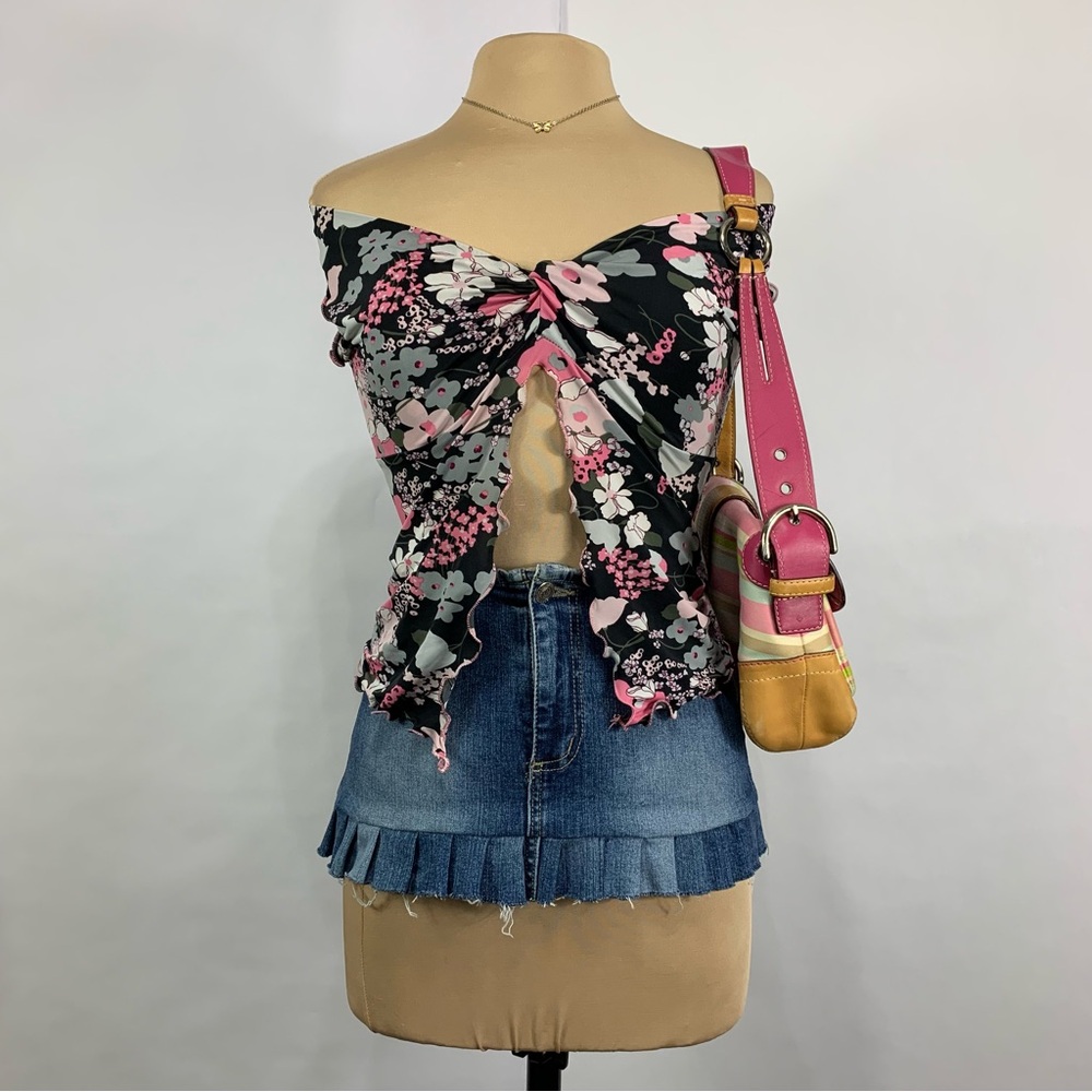 Y2K Fashion Bug Ruched Floral Lettuce Hem Top – Fits M